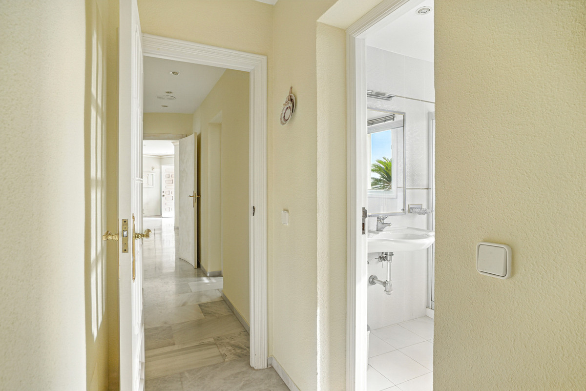 Penthouse te koop in El Chaparral | 5 slaapkamers H5146249