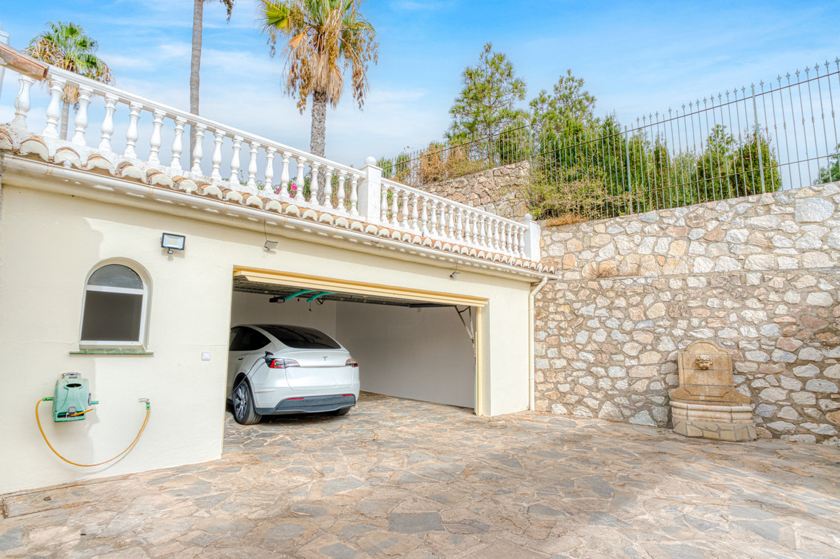 Penthouse te koop in El Chaparral | 5 slaapkamers H5146249
