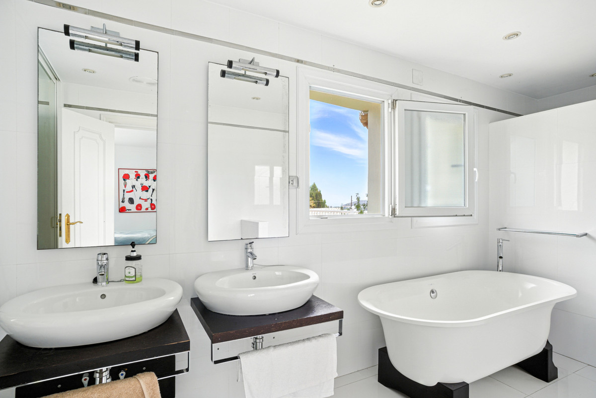 Penthouse te koop in El Chaparral | 5 slaapkamers H5146249