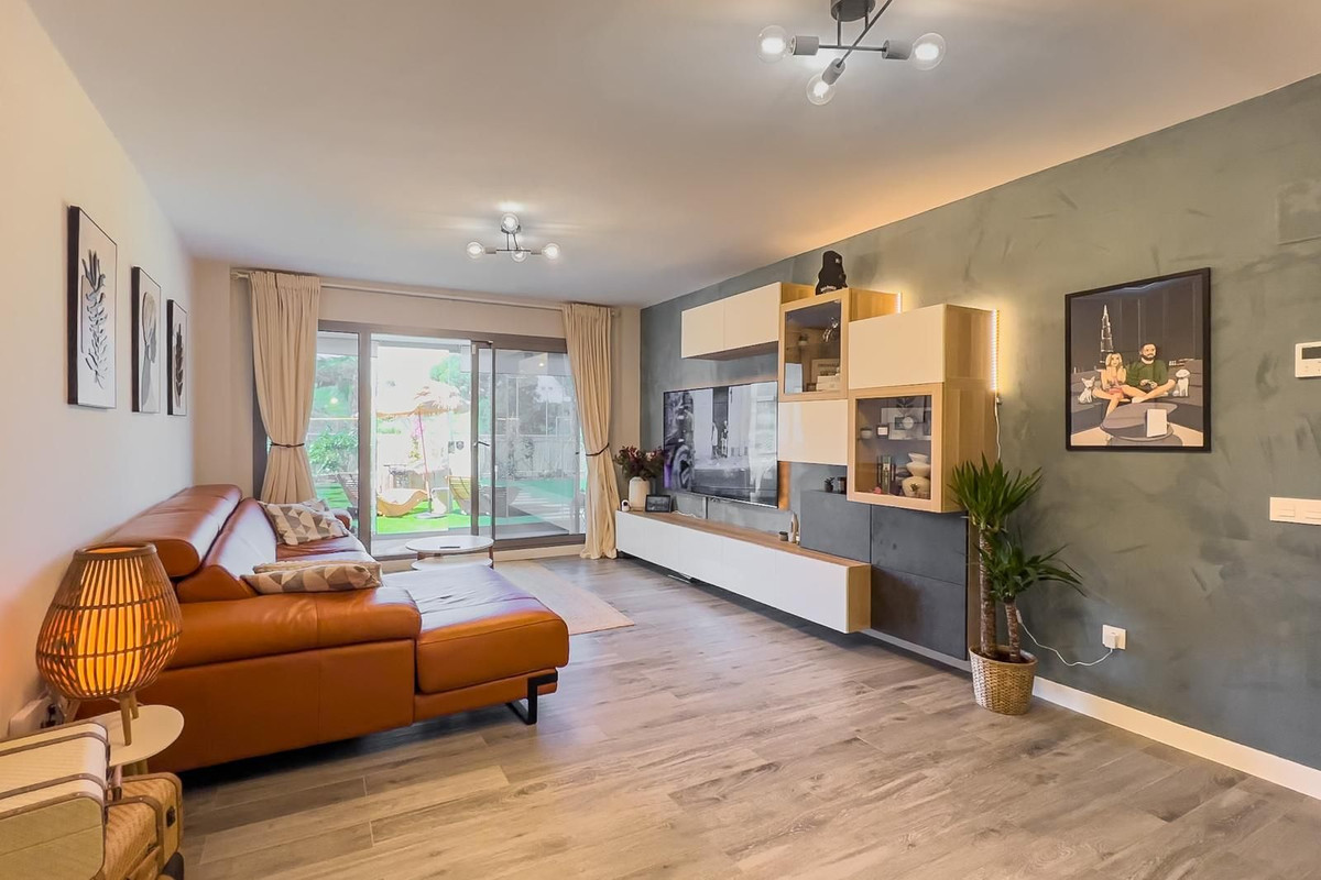 Appartement te koop in El Chaparral | 3 slaapkamers H5212330