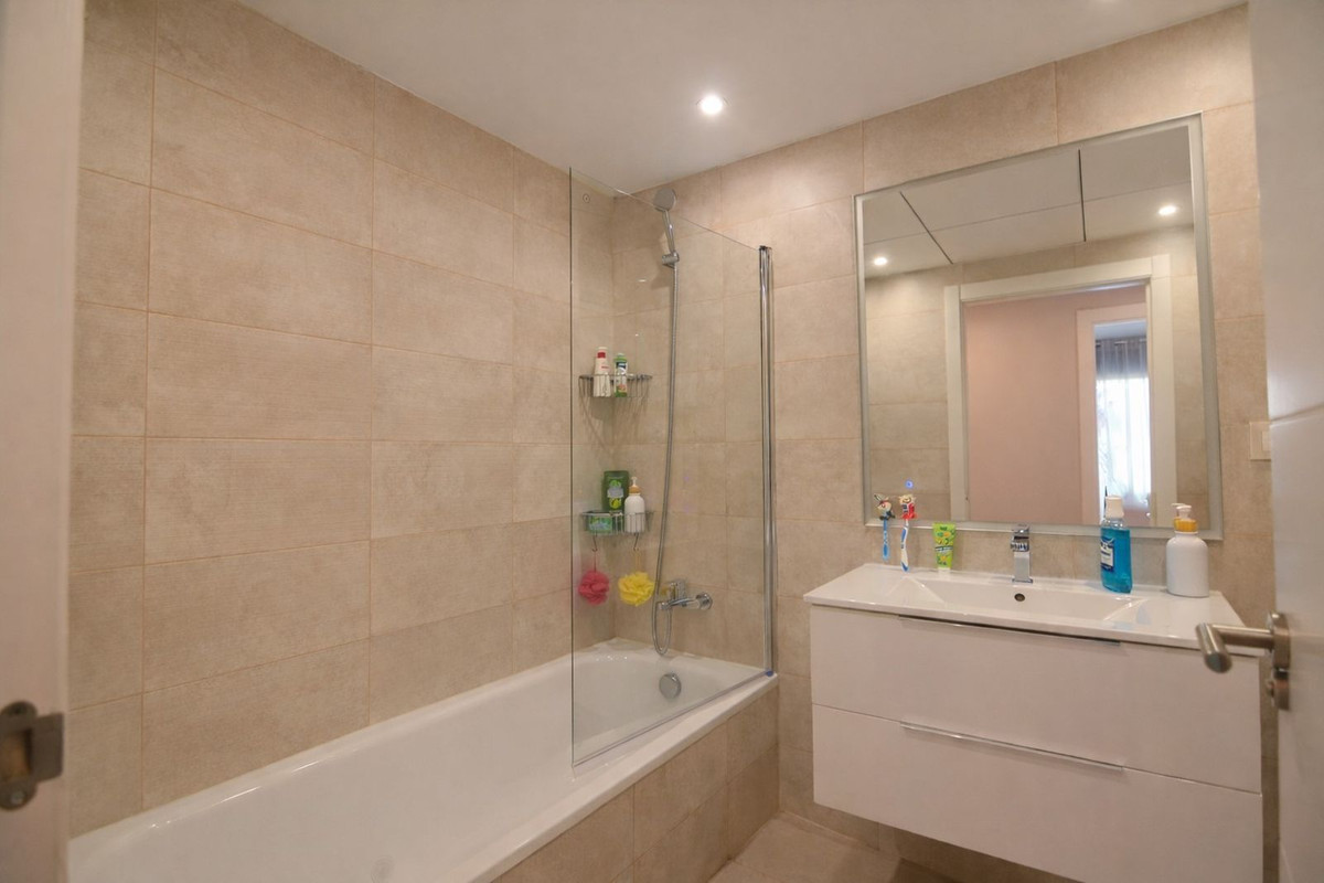 Appartement te koop in El Chaparral | 3 slaapkamers H5257690