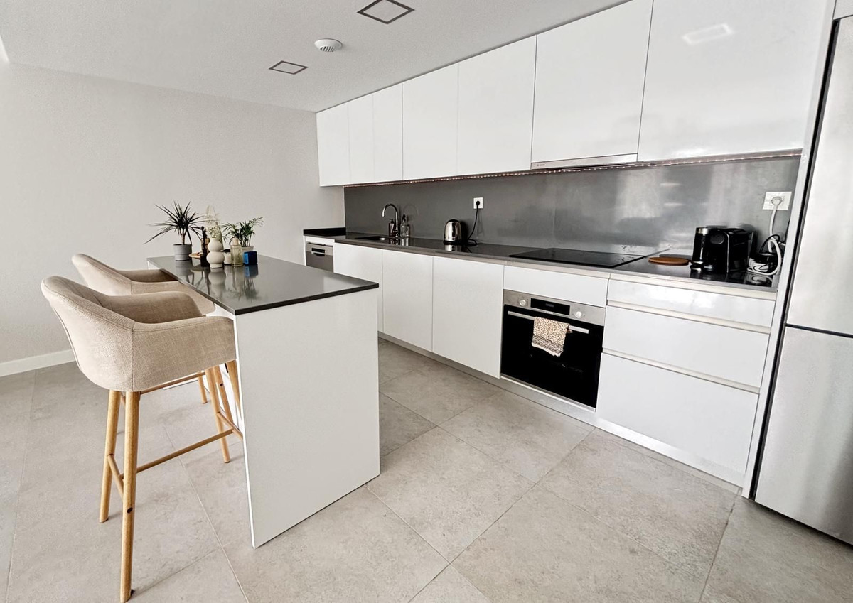 Apartment for sale in El Chaparral | 3 bedrooms H5395036