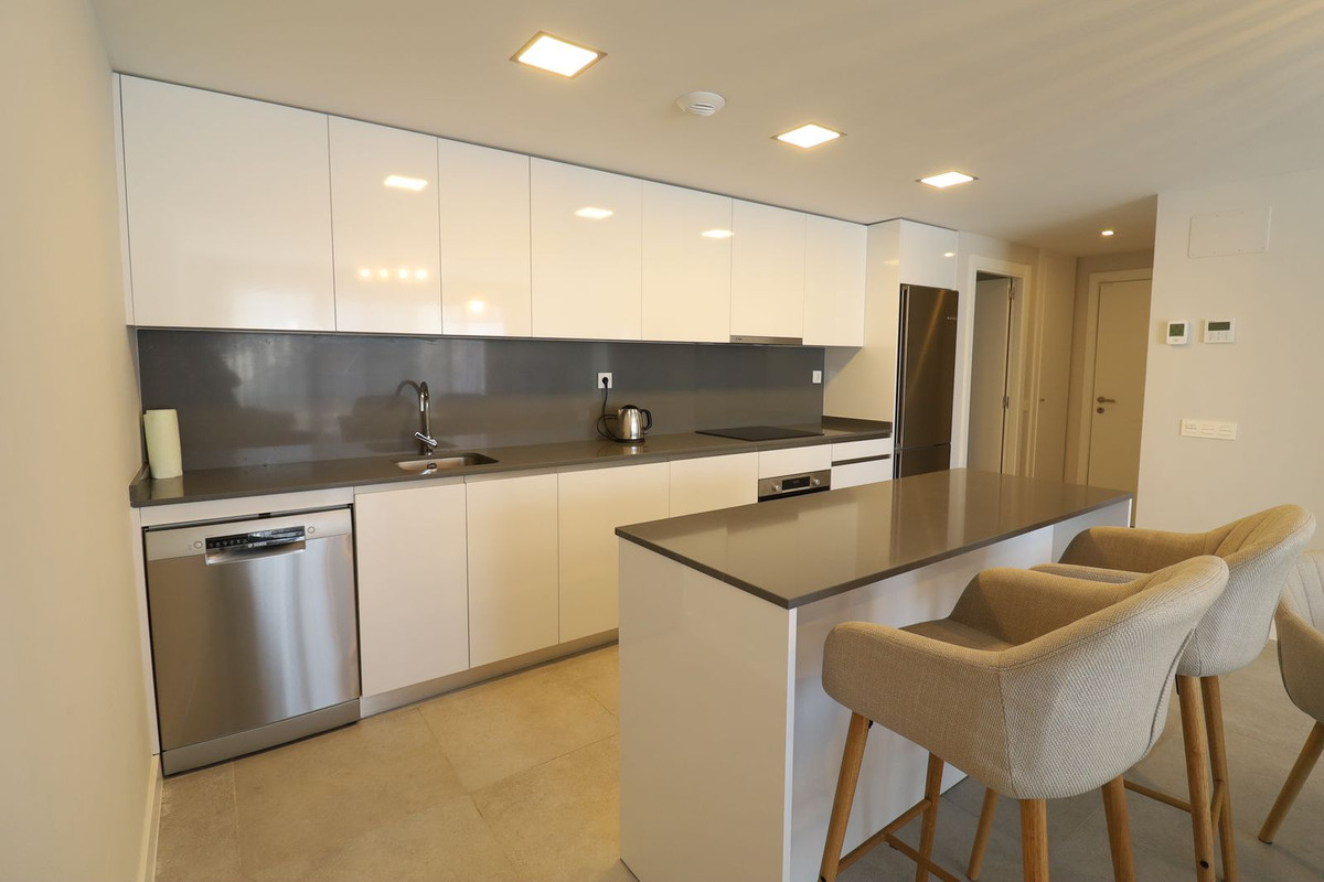 Apartment for sale in El Chaparral | 3 bedrooms H5395036
