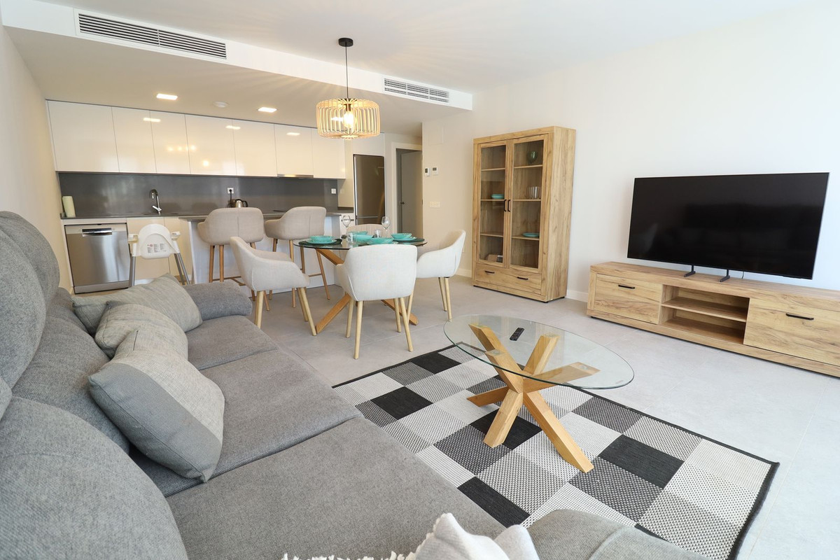 Apartment for sale in El Chaparral | 3 bedrooms H5395036