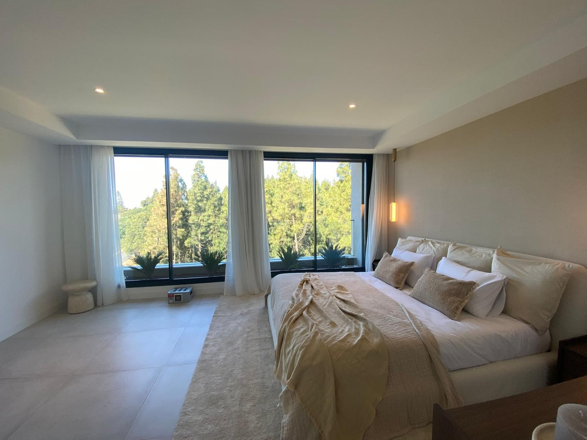 Apartment for sale in El Chaparral | 3 bedrooms H5395036