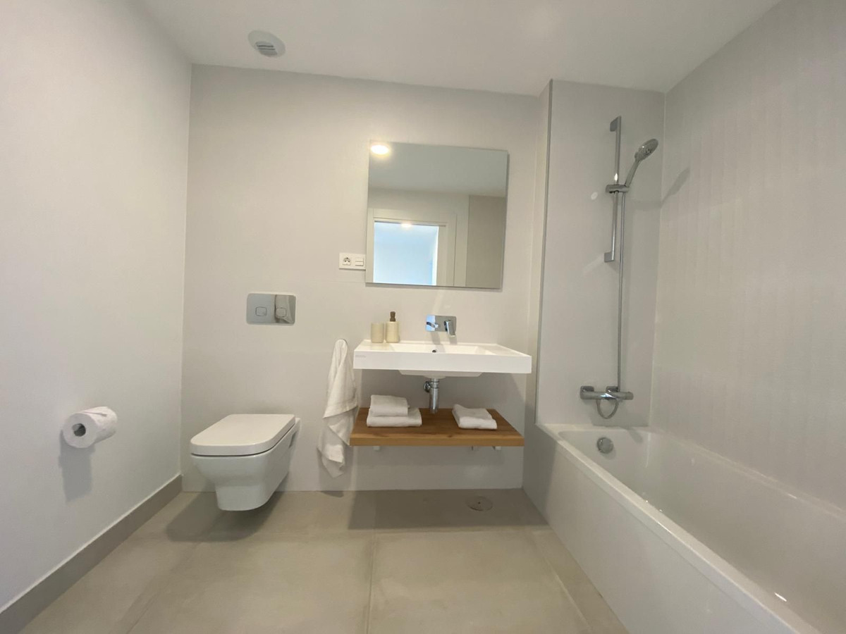 Apartment for sale in El Chaparral | 3 bedrooms H5395036