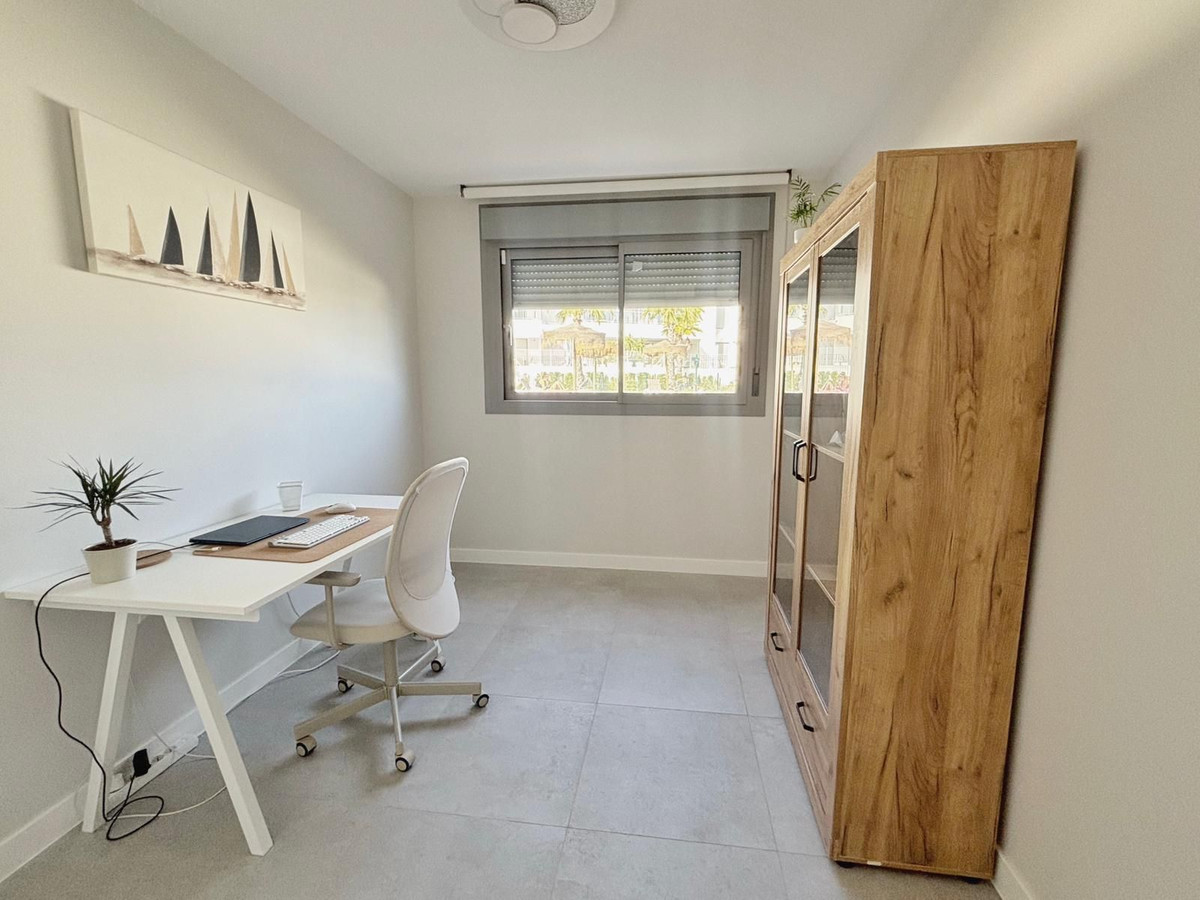 Apartment for sale in El Chaparral | 3 bedrooms H5395036