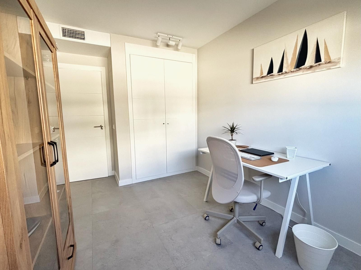 Apartment for sale in El Chaparral | 3 bedrooms H5395036