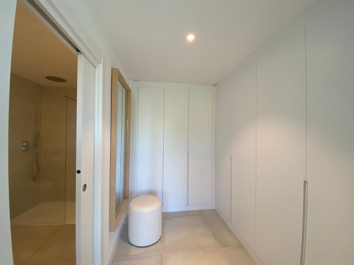 Apartment for sale in El Chaparral | 3 bedrooms H5395036