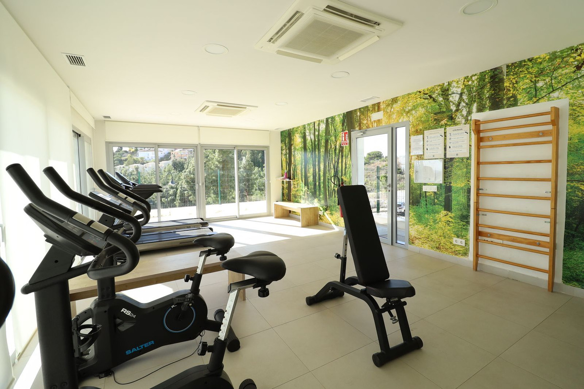 Apartment for sale in El Chaparral | 3 bedrooms H5395036
