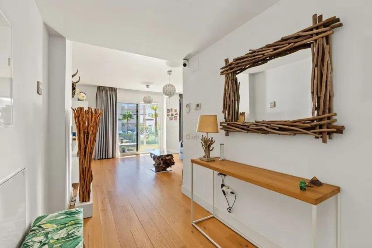 Appartement te koop in El Chaparral | 3 slaapkamers H5492416
