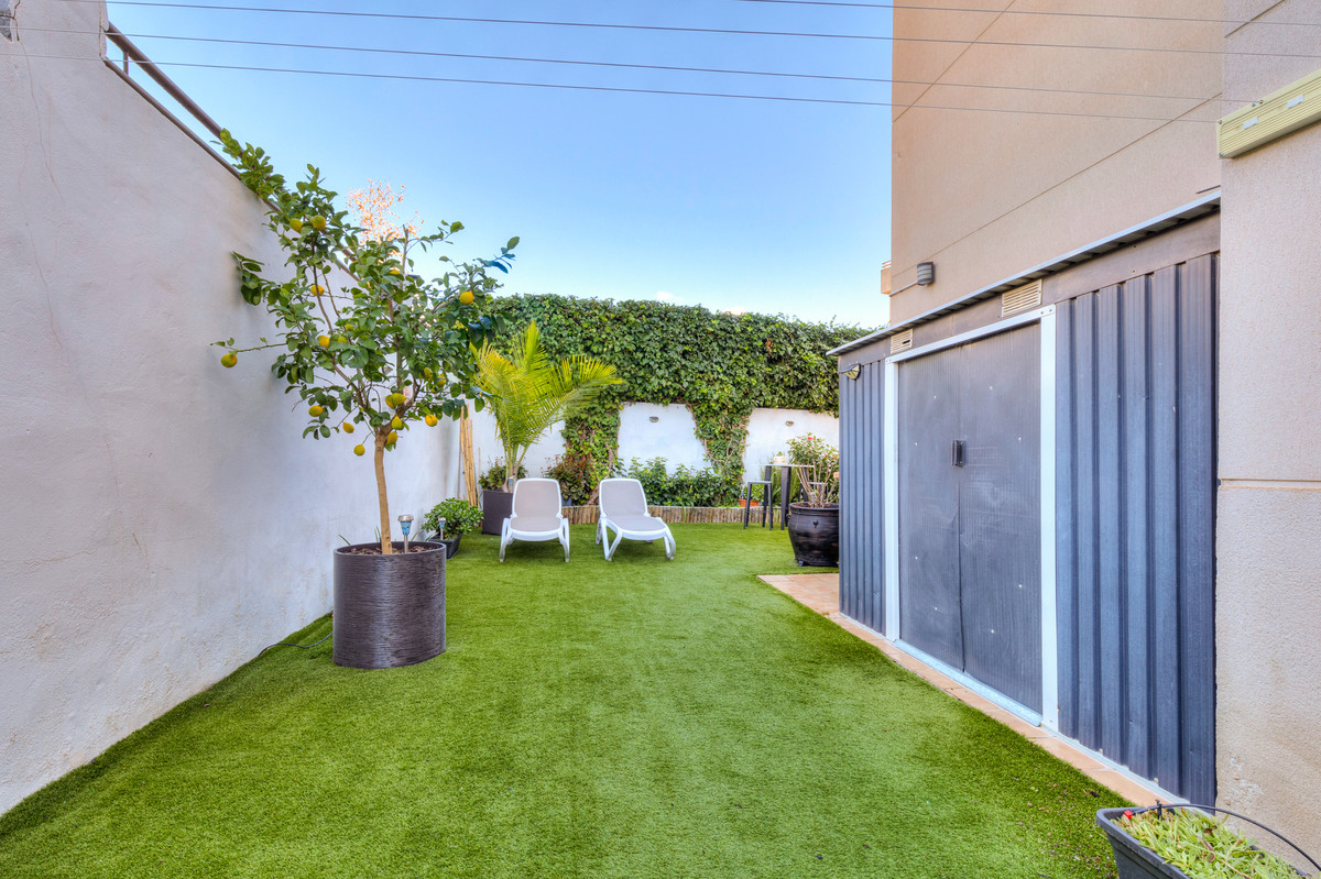 Begane grond appartement in El Coto-13