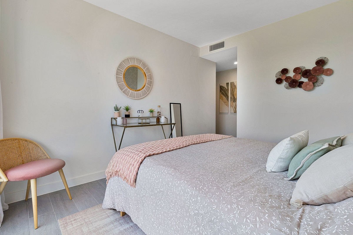 Appartement te koop in El Faro | 3 slaapkamers H5074216