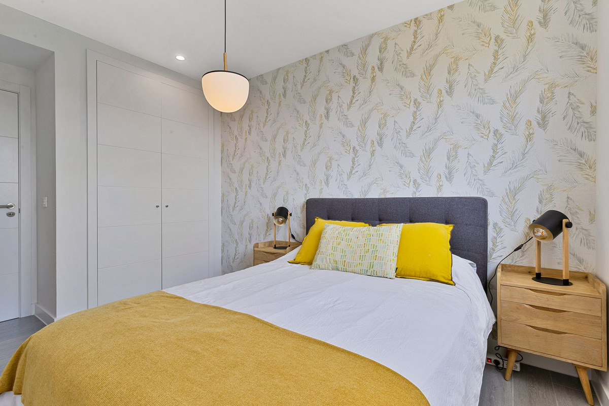 Appartement te koop in El Faro | 3 slaapkamers H5074216