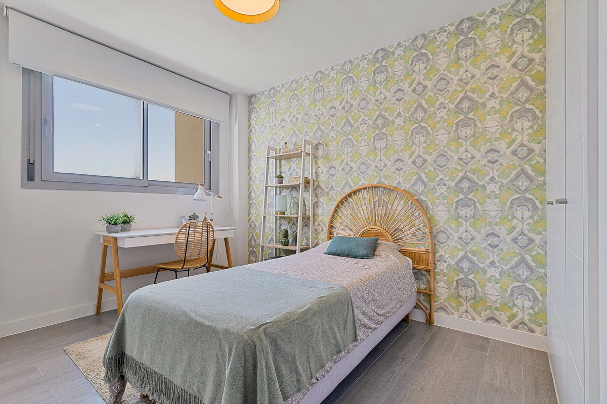 Appartement te koop in El Faro | 3 slaapkamers H5074216