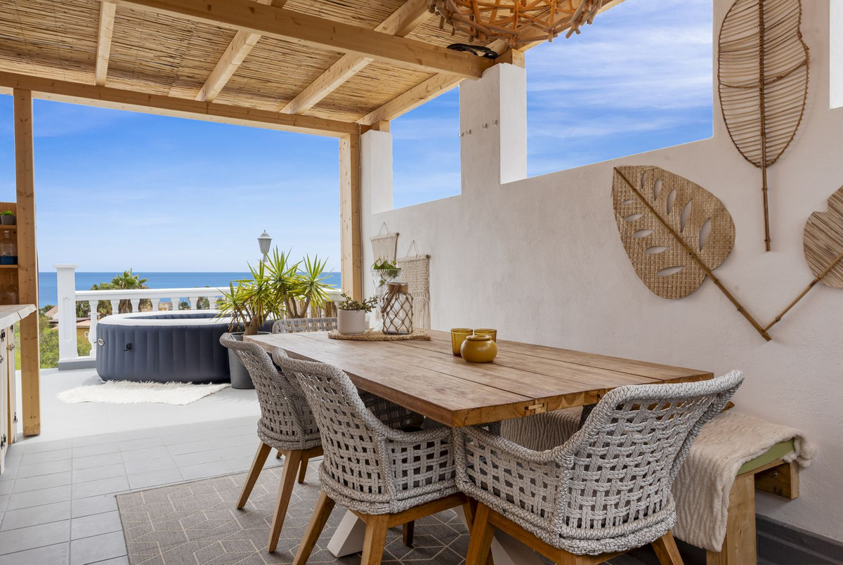 Huis te koop in El Faro | 3 slaapkamers H5132515