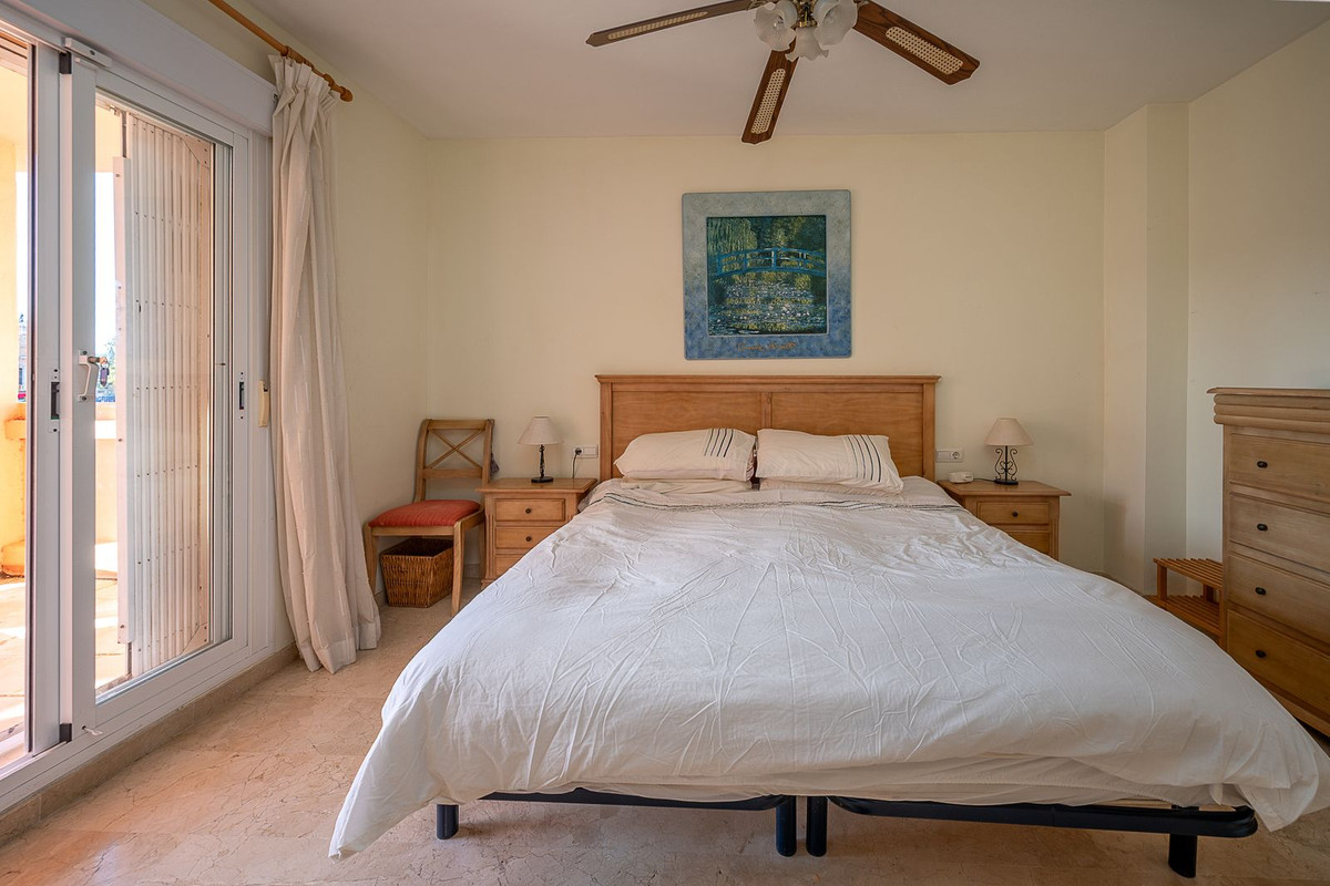 Appartement te koop in El Faro | 3 slaapkamers H5221174