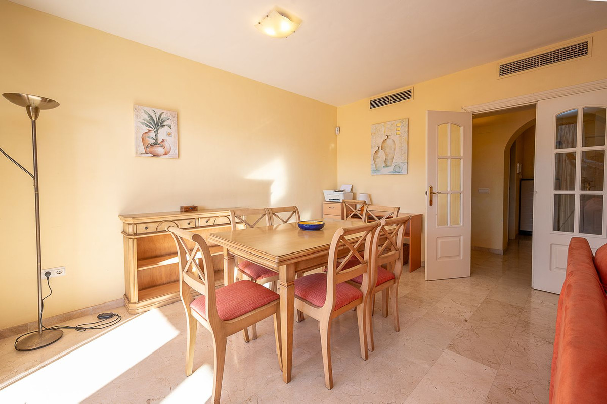 Appartement te koop in El Faro | 3 slaapkamers H5221174