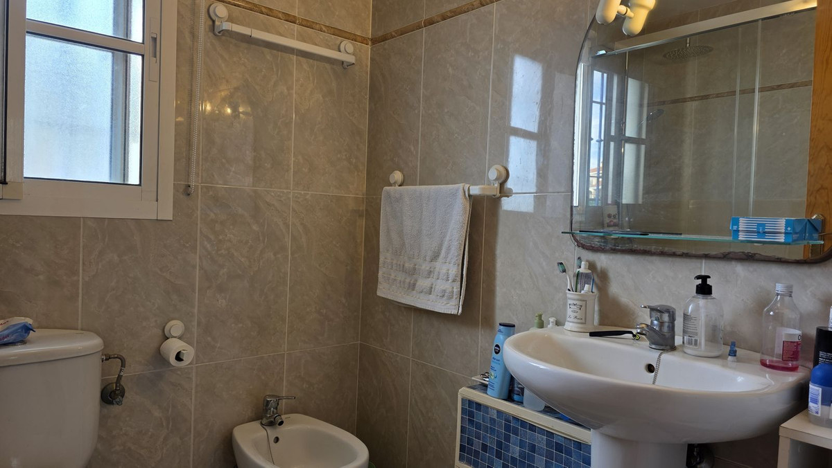 Appartement te koop in El Faro | 2 slaapkamers H5232385