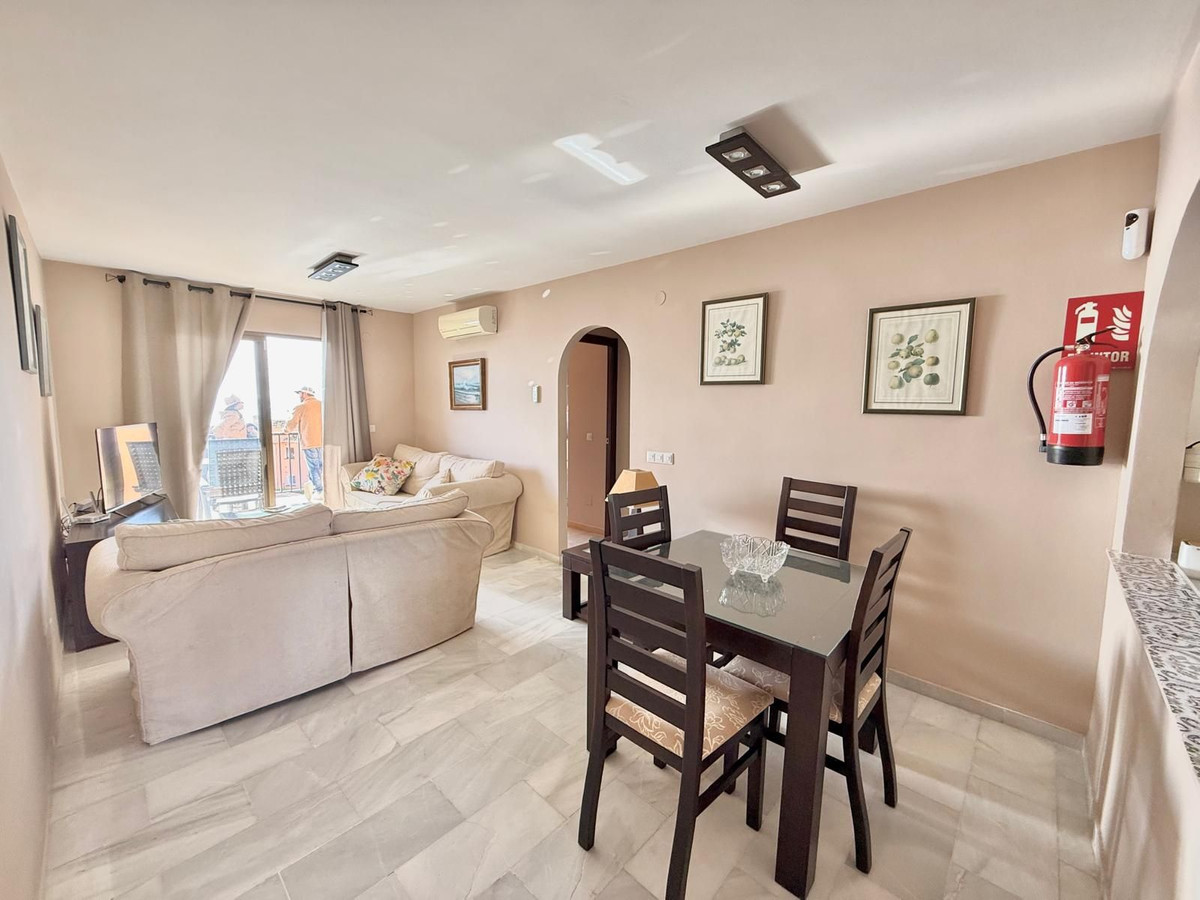 Appartement te koop in El Faro | 2 slaapkamers H5258959