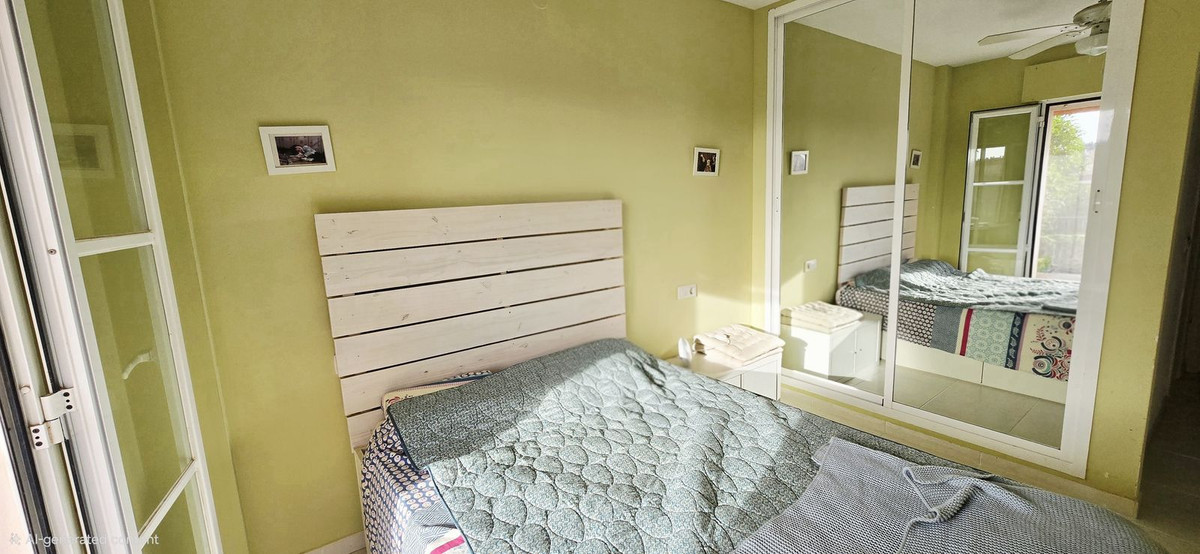 Appartement te koop in El Faro | 2 slaapkamers H5299894