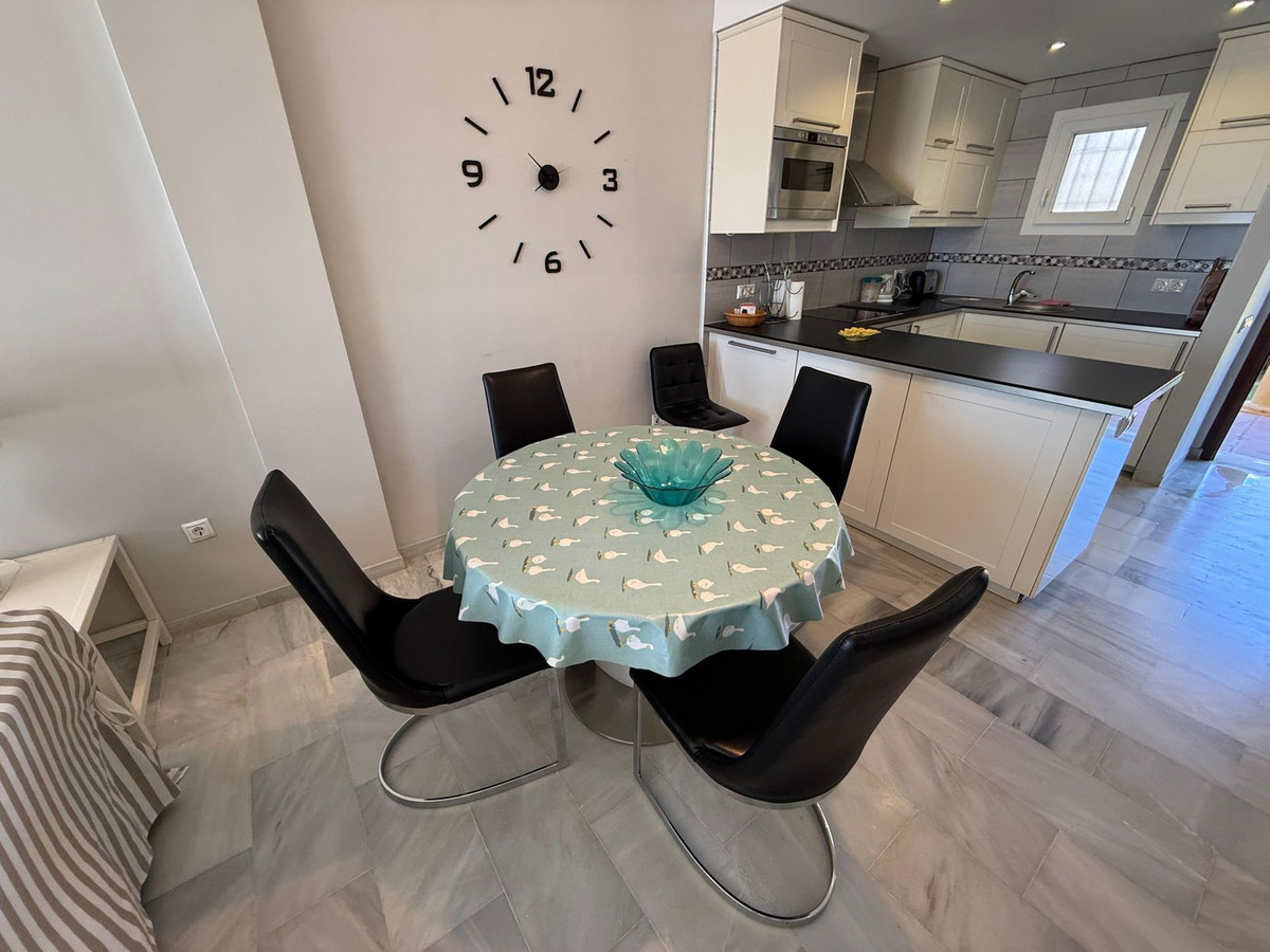 Appartement te koop in El Faro | 2 slaapkamers H5358328