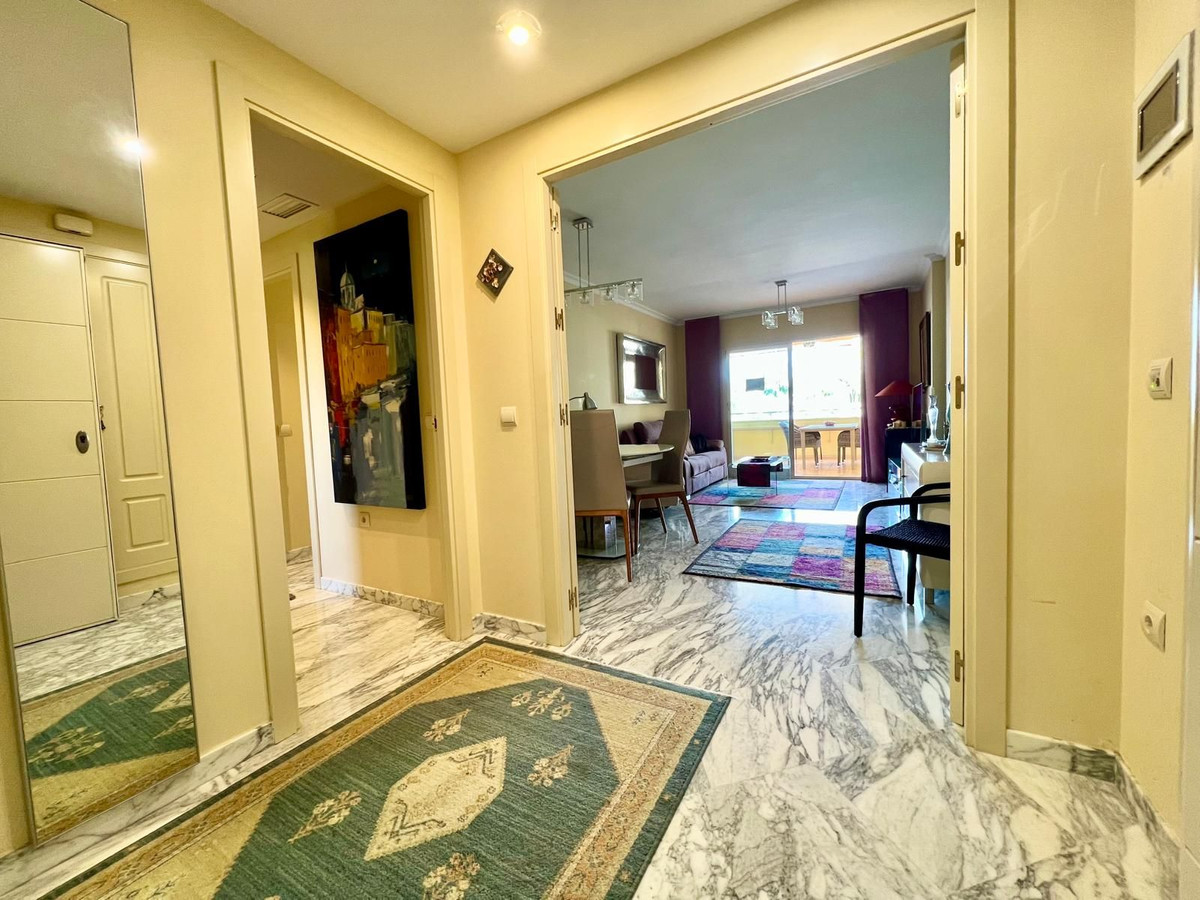 Appartement te koop in El Faro | 2 slaapkamers H5401084