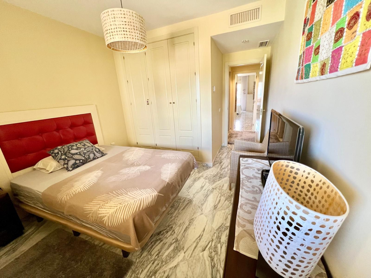 Appartement te koop in El Faro | 2 slaapkamers H5401084