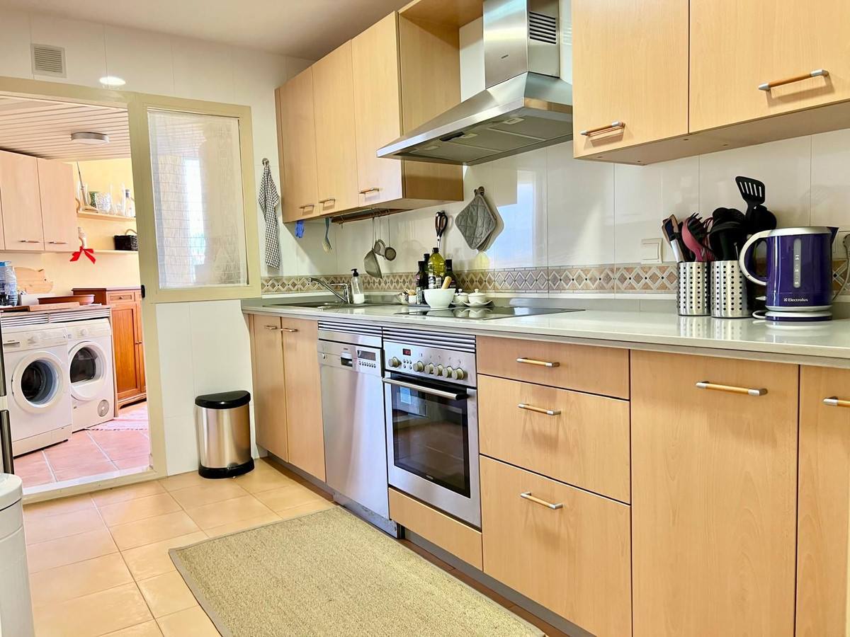 Appartement te koop in El Faro | 2 slaapkamers H5401084