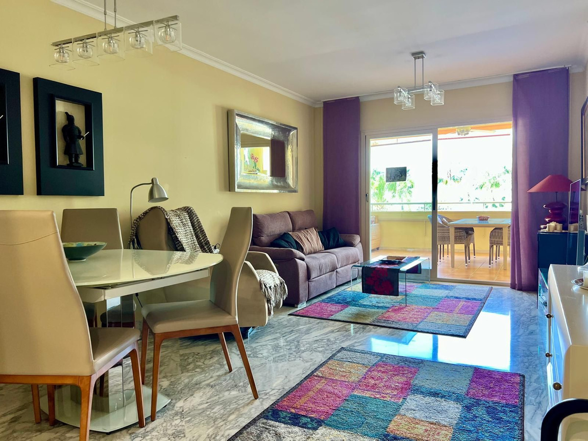 Appartement te koop in El Faro | 2 slaapkamers H5401084