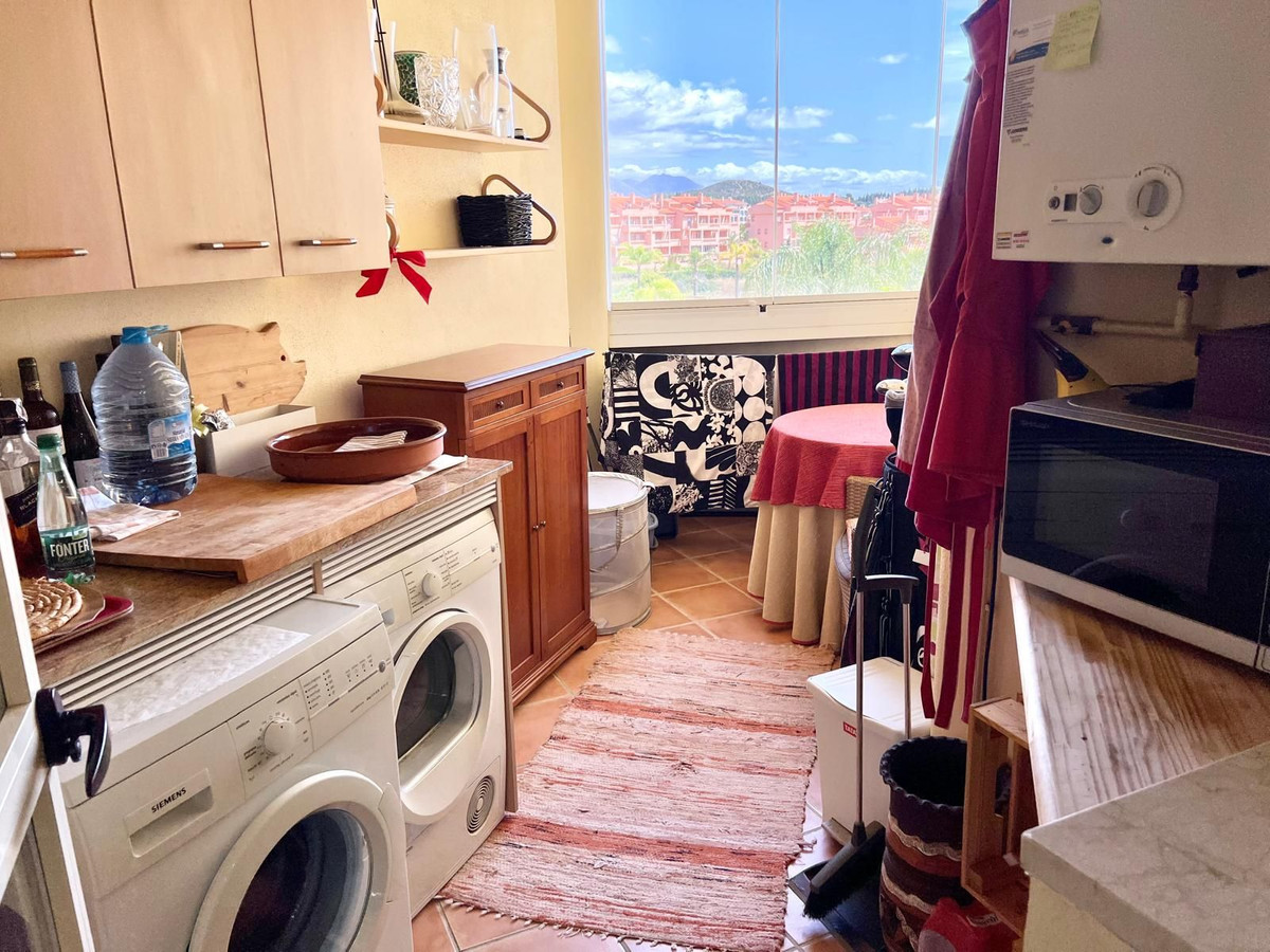 Appartement te koop in El Faro | 2 slaapkamers H5401084