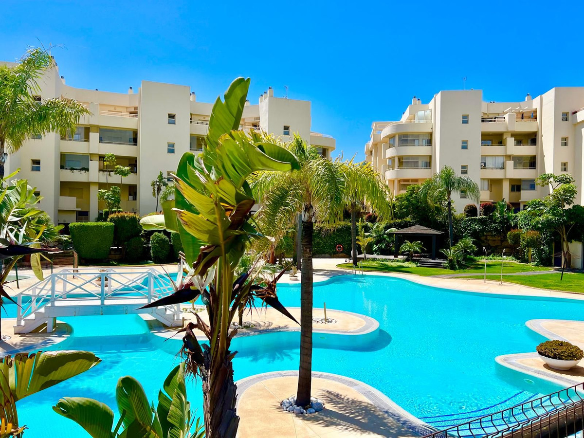 Appartement te koop in El Faro | 2 slaapkamers H5401084
