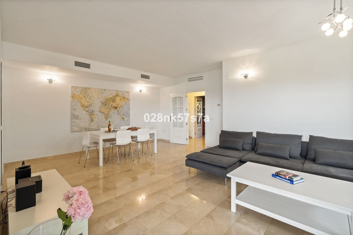 Appartement te koop in El Faro | 3 slaapkamers H5443987