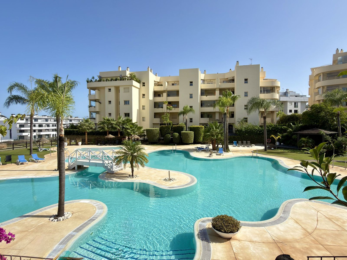 Appartement te koop in El Faro | 2 slaapkamers H5492602