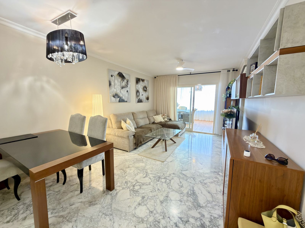 Appartement te koop in El Faro | 2 slaapkamers H5492602