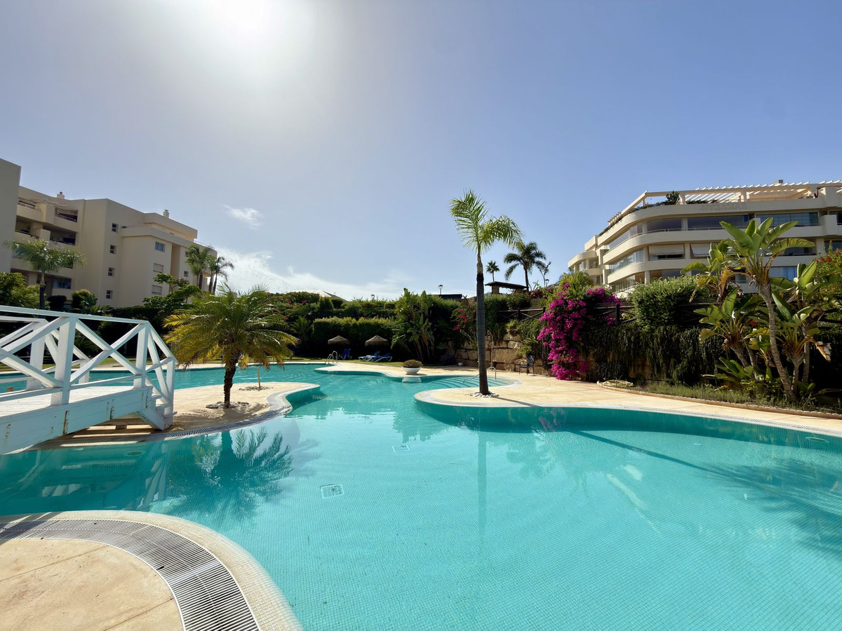 Appartement te koop in El Faro | 2 slaapkamers H5492602