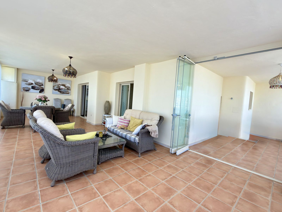 Appartement te koop in El Faro | 2 slaapkamers H5492602