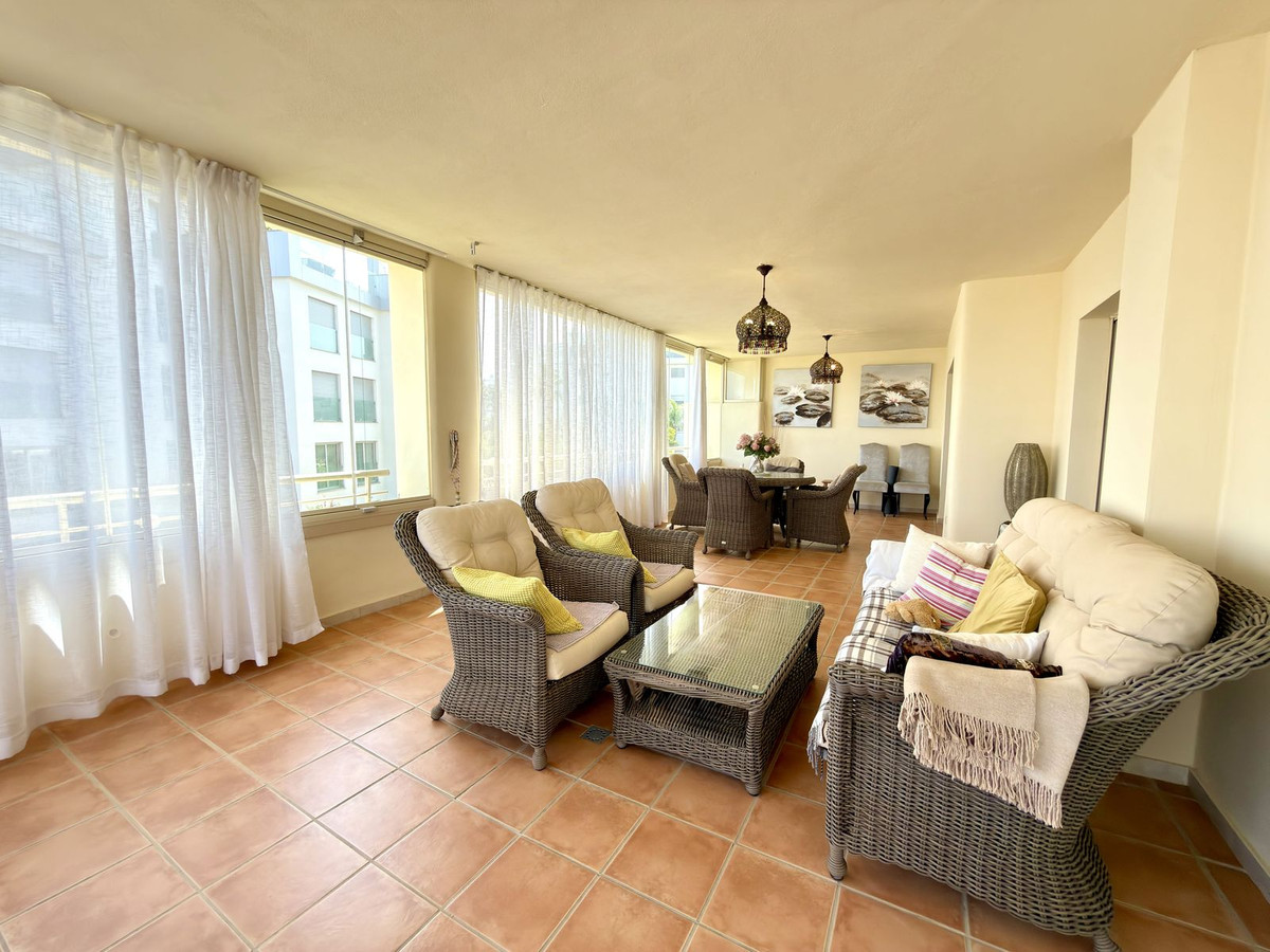 Appartement te koop in El Faro | 2 slaapkamers H5492602