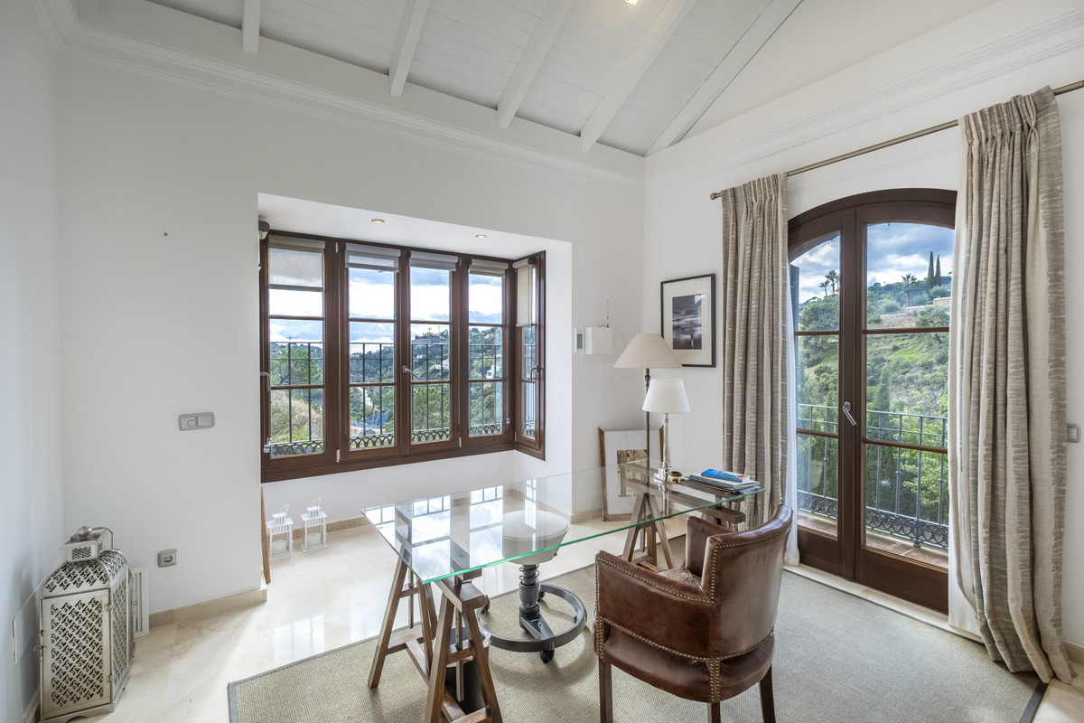 Huis te koop in El Madroñal | 6 slaapkamers H5274475