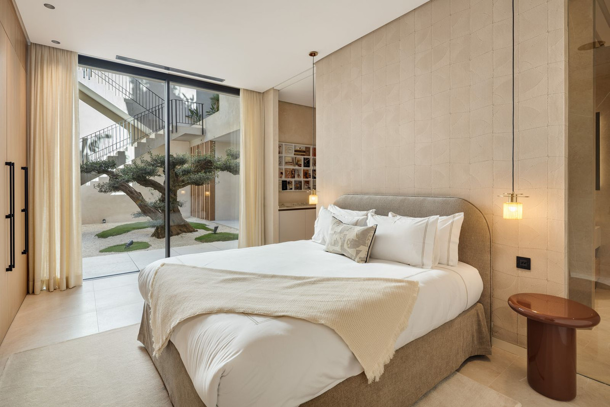 Huis te koop in El Madroñal | 6 slaapkamers H5427784