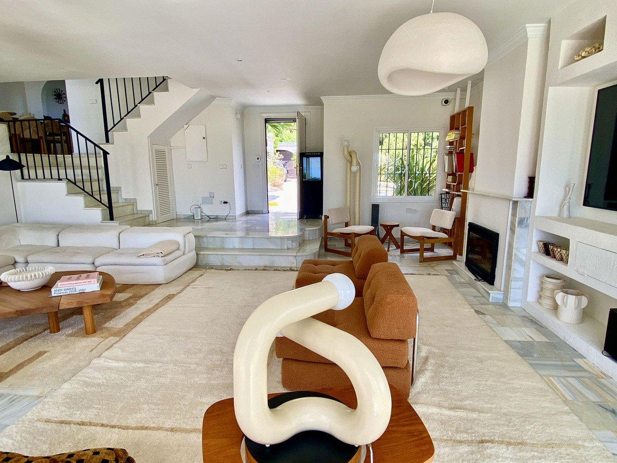 Huis te koop in El Padron | 4 slaapkamers H5388181