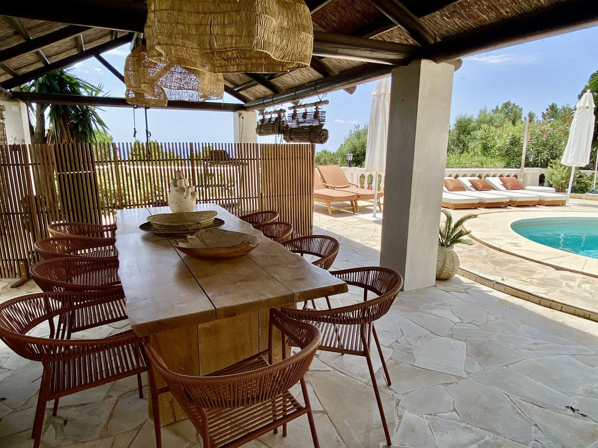 Huis te koop in El Padron | 4 slaapkamers H5388181