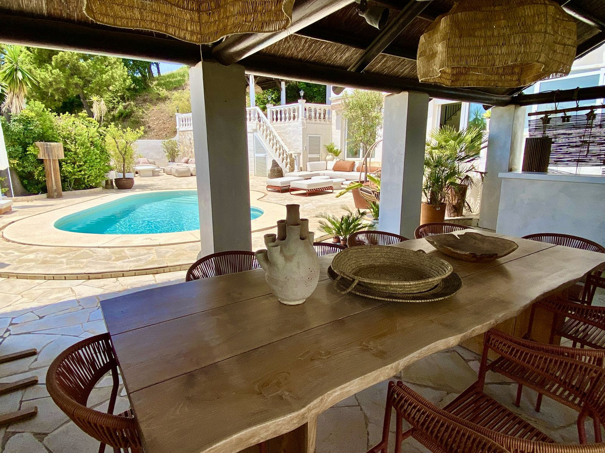 Huis te koop in El Padron | 4 slaapkamers H5388181