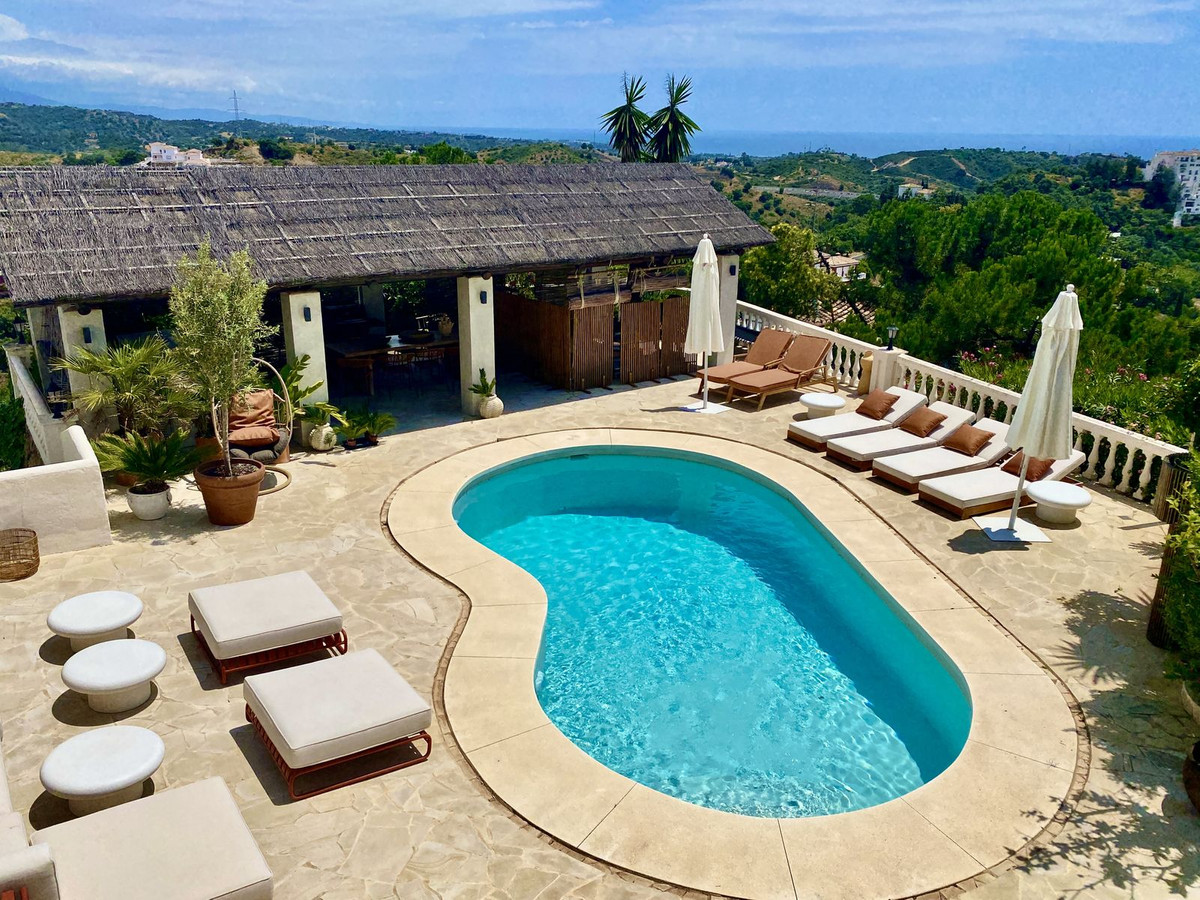 Huis te koop in El Padron | 4 slaapkamers H5388181