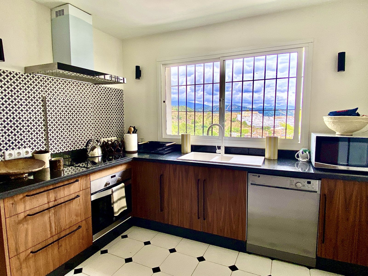 Huis te koop in El Padron | 4 slaapkamers H5388181