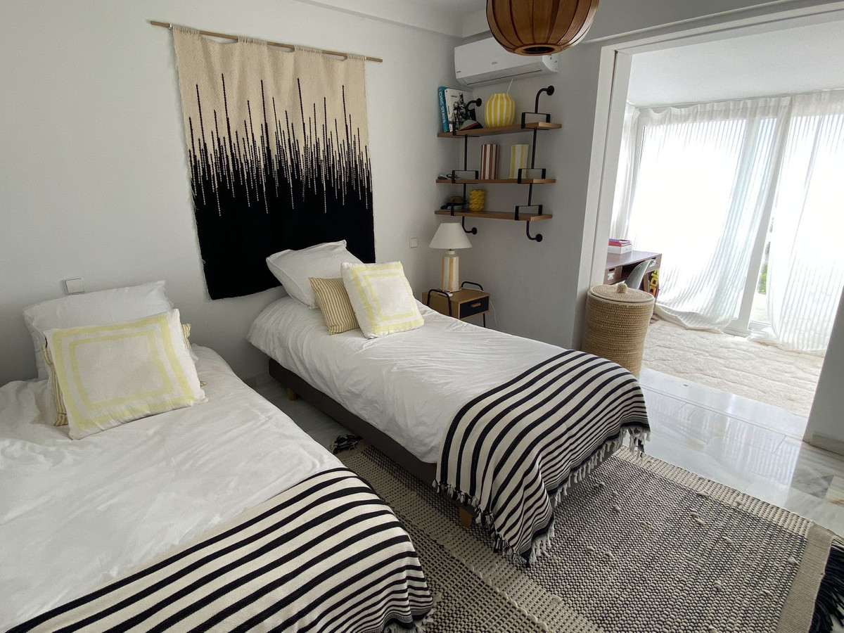 Huis te koop in El Padron | 4 slaapkamers H5388181