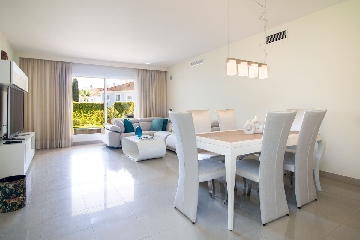 Appartement te koop in El Paraiso | 2 slaapkamers H4671403