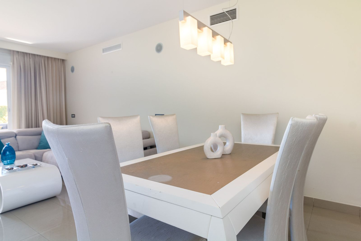 Appartement te koop in El Paraiso | 2 slaapkamers H4671403