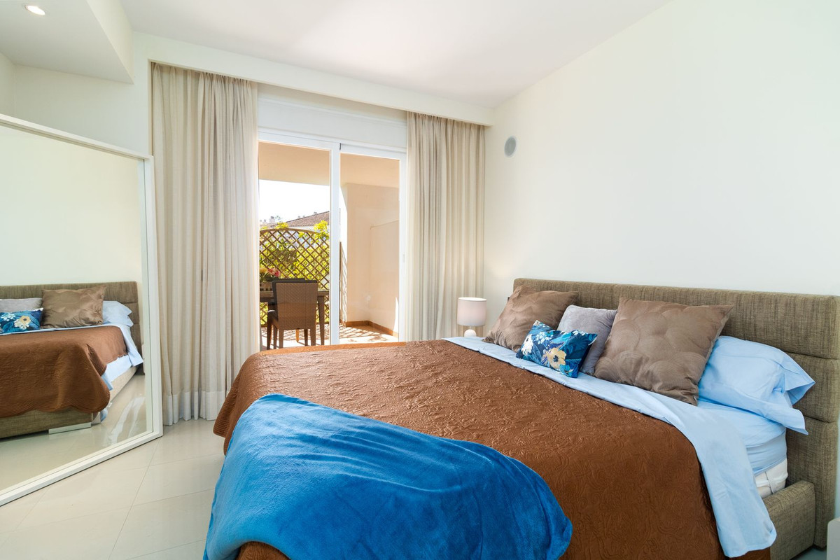 Appartement te koop in El Paraiso | 2 slaapkamers H4671403