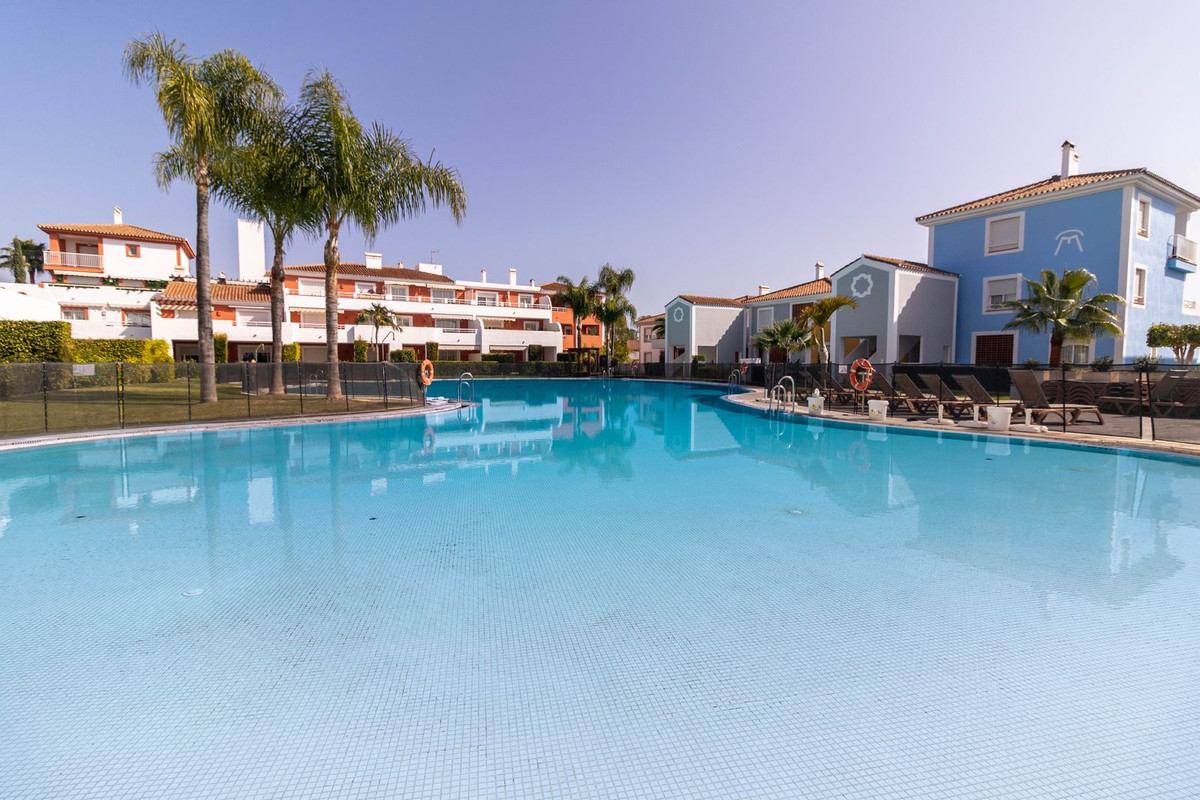 Appartement te koop in El Paraiso | 2 slaapkamers H4671403
